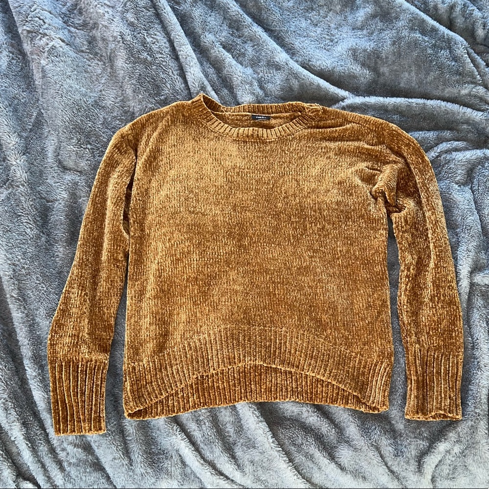 rue 21 sweater size small